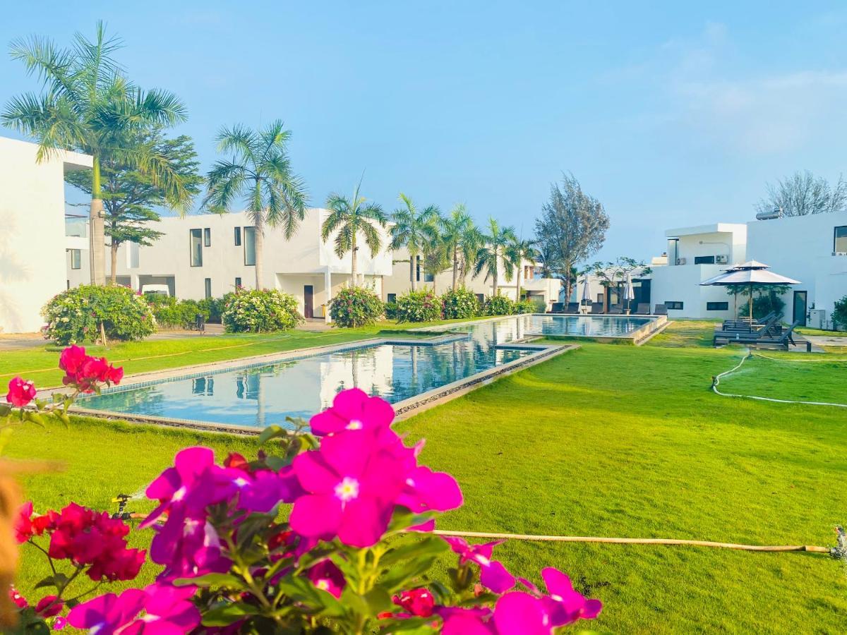 Biet Thu Mat Tien Bien Saint Simeon Resort Вунгтау Екстер'єр фото